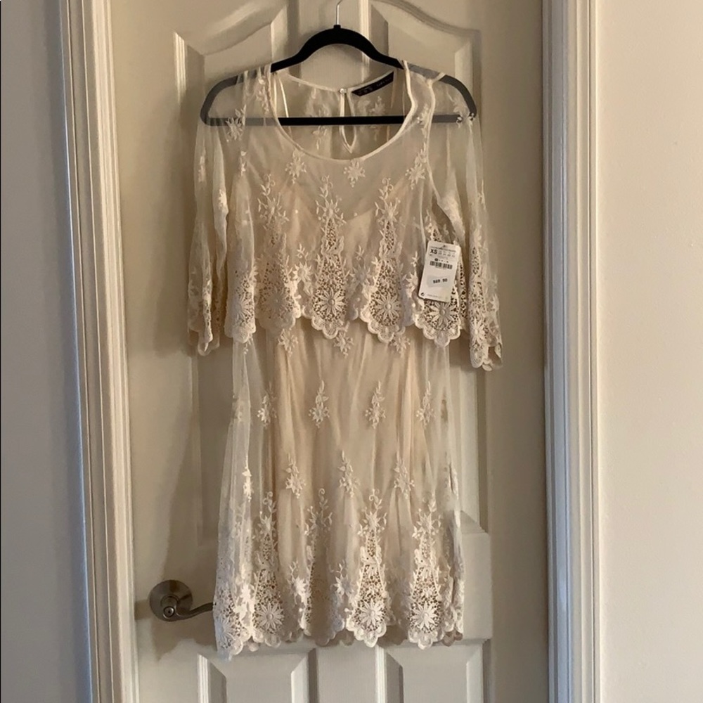 New Zara cream lace dress - size XS